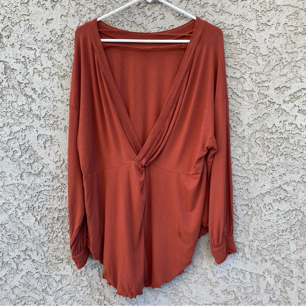 FREE PEOPLE Open Back Ribbed Long Sleeved Flowy Top - Picture 6 of 15